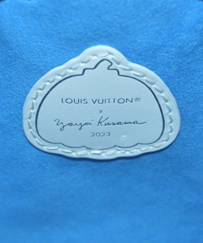 LOUIS VUITTON Shoulder bags