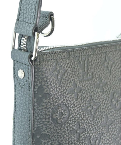 LOUIS VUITTON Shoulder bags