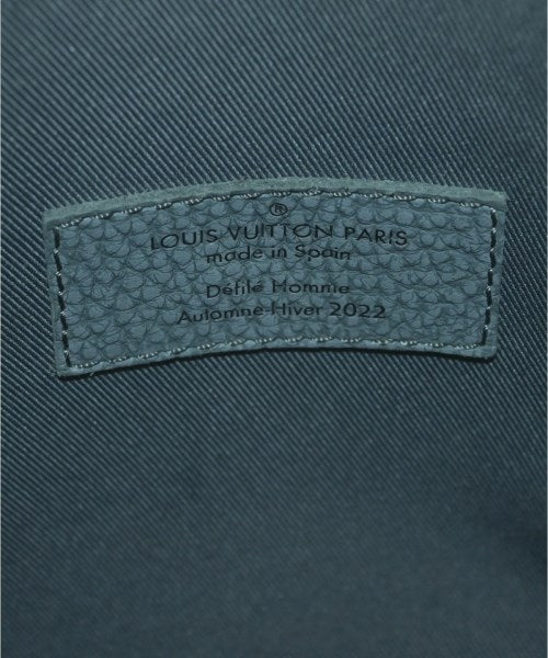 LOUIS VUITTON Shoulder bags