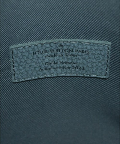 LOUIS VUITTON Shoulder bags