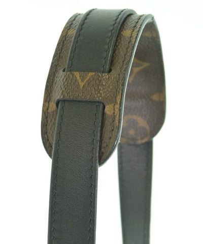 LOUIS VUITTON Shoulder bags