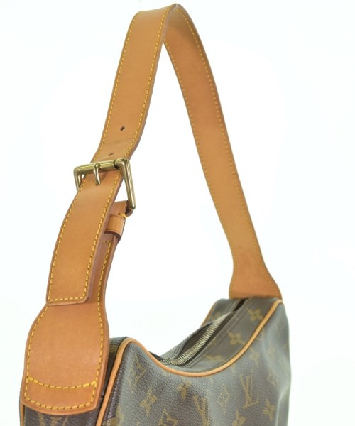 LOUIS VUITTON Shoulder bags