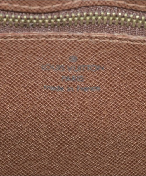 LOUIS VUITTON Shoulder bags