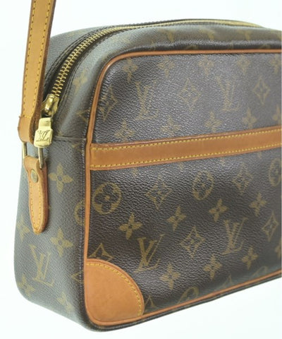 LOUIS VUITTON Shoulder bags
