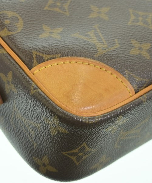 LOUIS VUITTON Shoulder bags