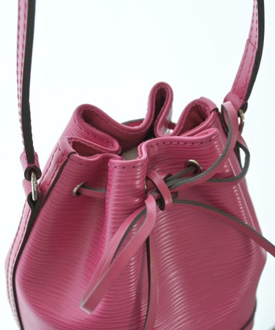 LOUIS VUITTON Shoulder bags