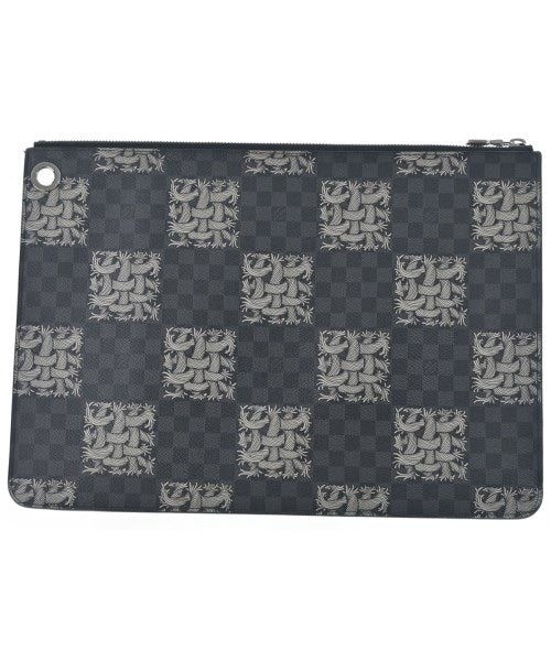 LOUIS VUITTON Clutches