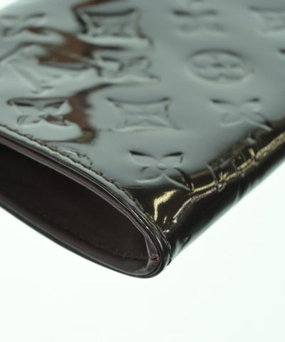 LOUIS VUITTON Clutches