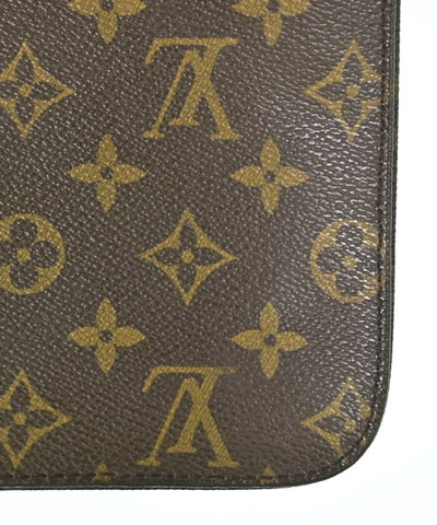 LOUIS VUITTON Shoulder bags