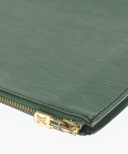 LOUIS VUITTON Clutches