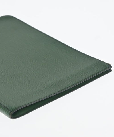 LOUIS VUITTON Clutches