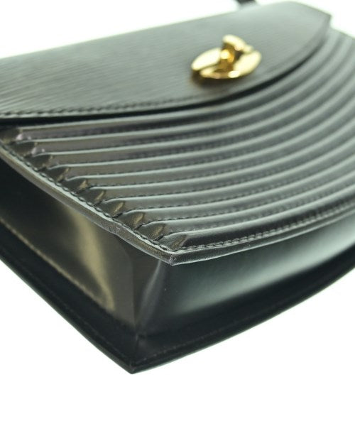 LOUIS VUITTON Shoulder bags