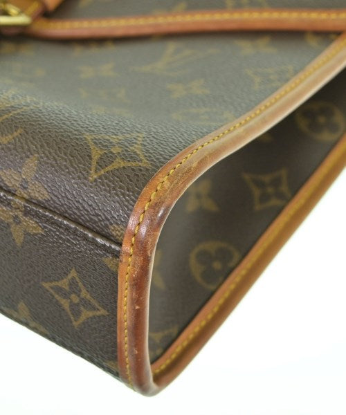 LOUIS VUITTON Shoulder bags
