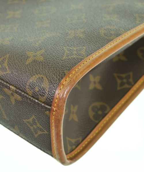 LOUIS VUITTON Shoulder bags