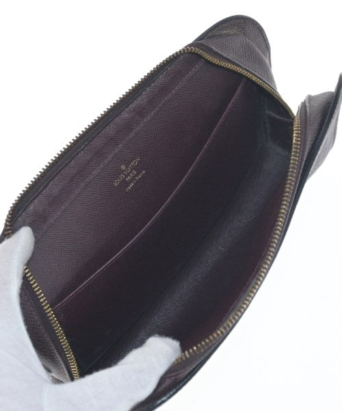 LOUIS VUITTON Clutches