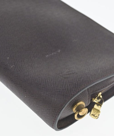 LOUIS VUITTON Clutches