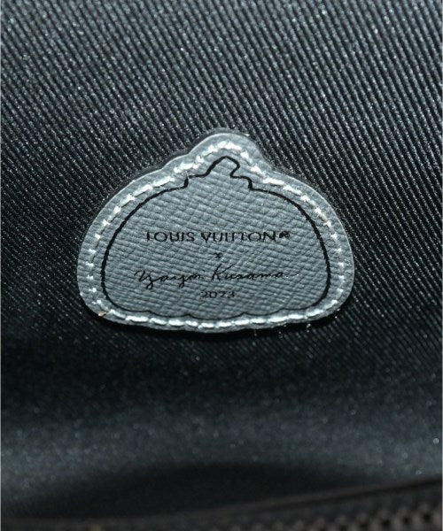 LOUIS VUITTON Shoulder bags