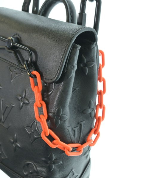 LOUIS VUITTON Shoulder bags