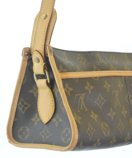 LOUIS VUITTON Shoulder bags
