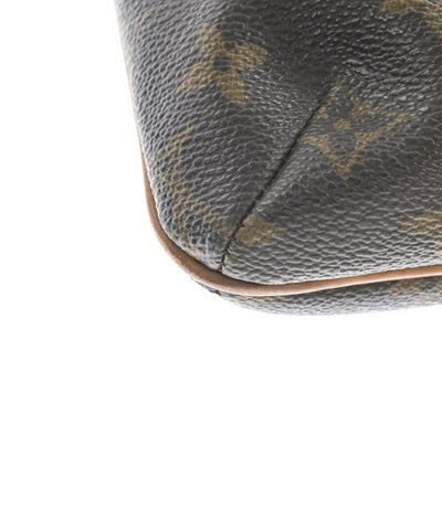 LOUIS VUITTON Shoulder bags