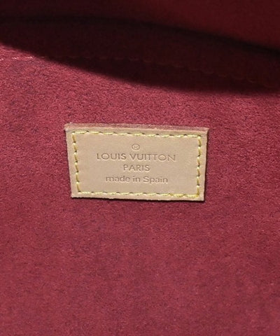 LOUIS VUITTON Shoulder bags