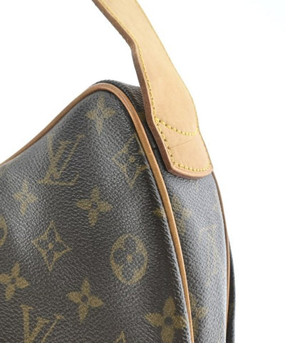 LOUIS VUITTON Shoulder bags
