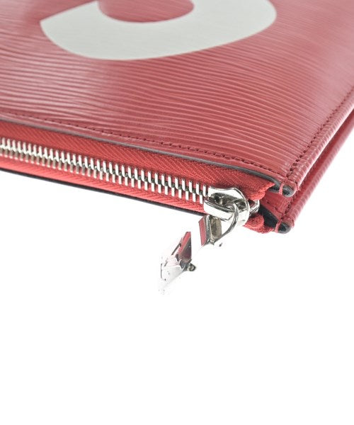 LOUIS VUITTON Clutches