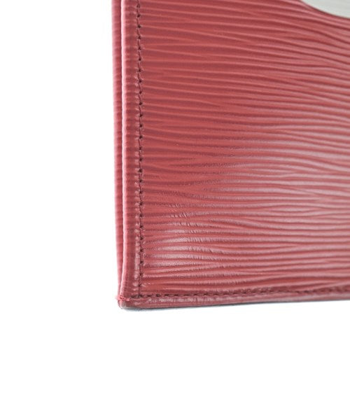 LOUIS VUITTON Clutches