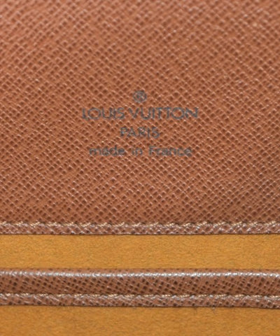 LOUIS VUITTON Shoulder bags