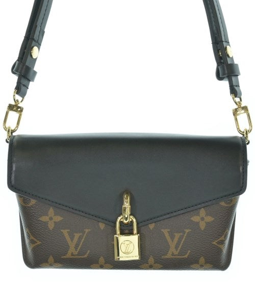 LOUIS VUITTON Shoulder bags