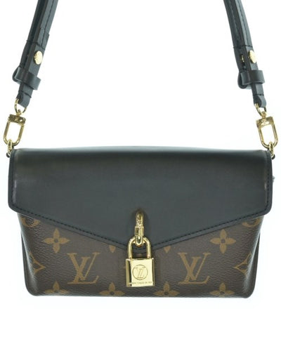 LOUIS VUITTON Shoulder bags