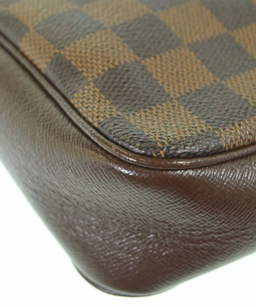 LOUIS VUITTON Shoulder bags