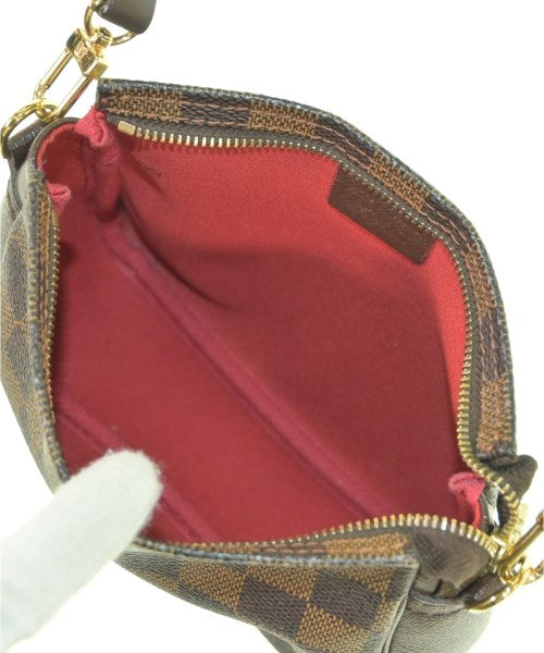 LOUIS VUITTON Shoulder bags