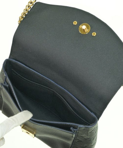 LOUIS VUITTON Shoulder bags