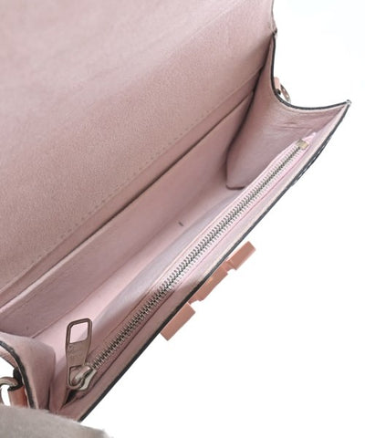 LOUIS VUITTON Shoulder bags