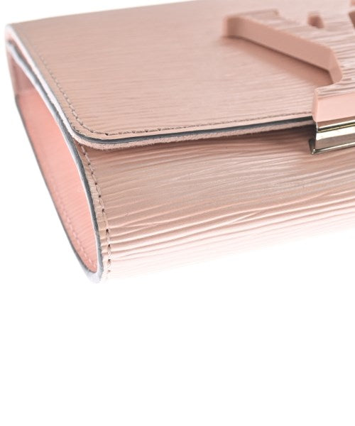 LOUIS VUITTON Shoulder bags