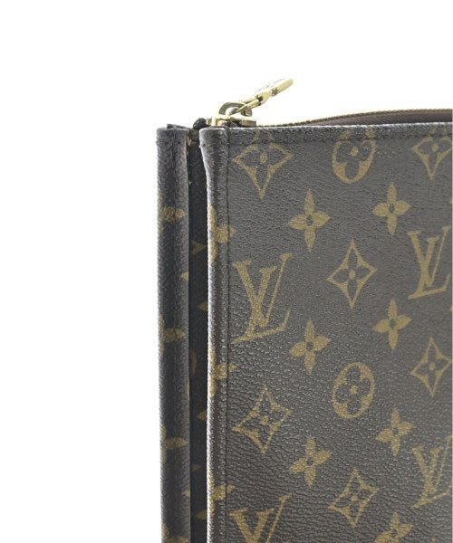 LOUIS VUITTON Clutches