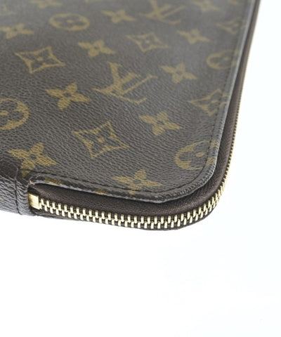 LOUIS VUITTON Clutches