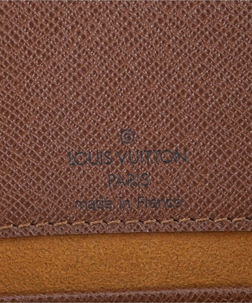 LOUIS VUITTON Shoulder bags