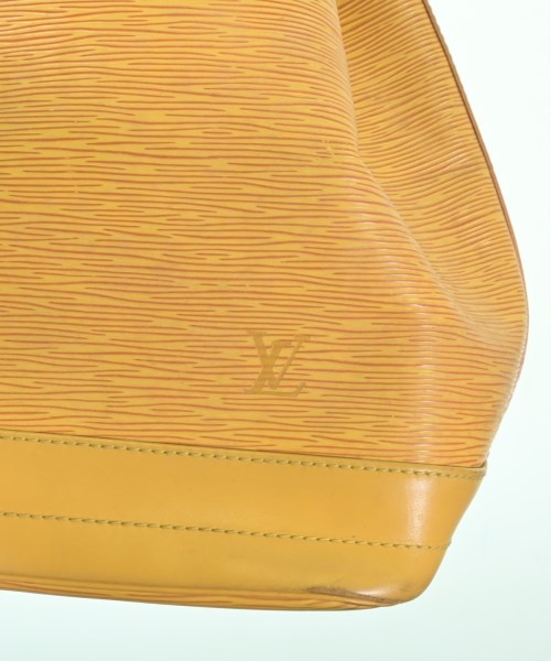 LOUIS VUITTON Shoulder bags