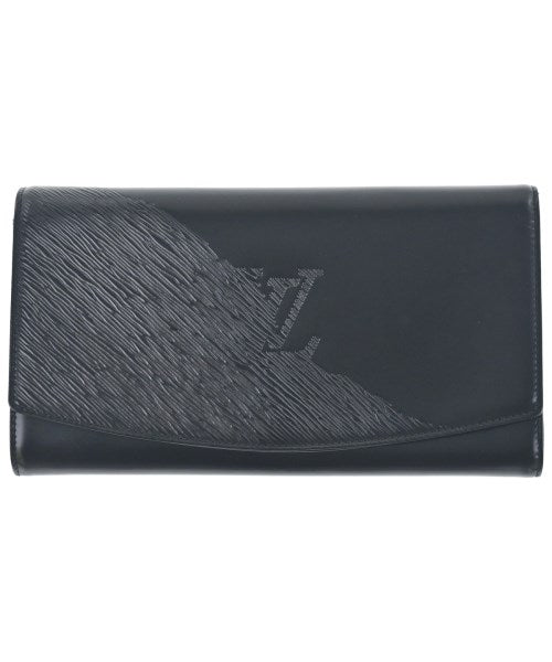 LOUIS VUITTON Clutches