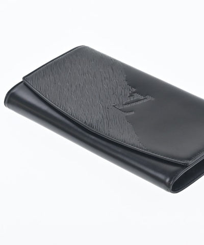 LOUIS VUITTON Clutches