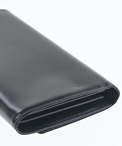 LOUIS VUITTON Clutches