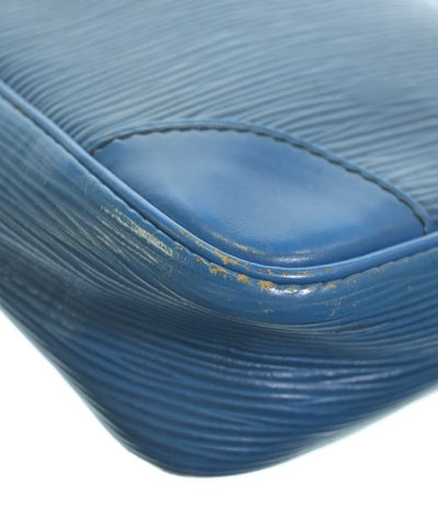 LOUIS VUITTON Shoulder bags