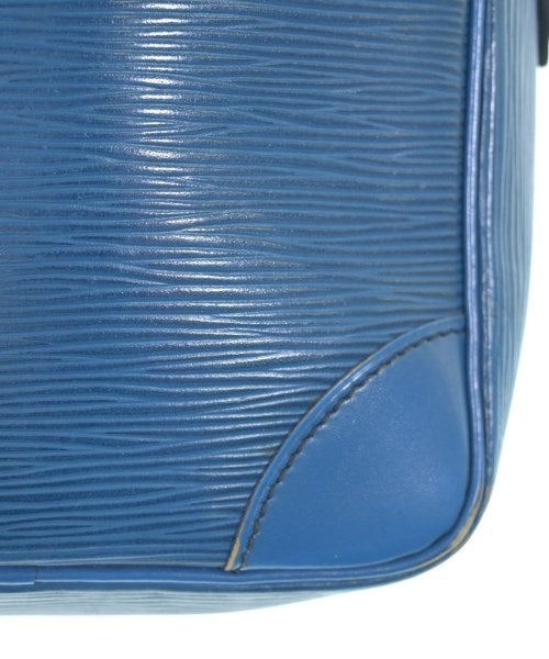 LOUIS VUITTON Shoulder bags