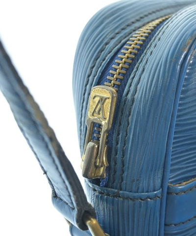 LOUIS VUITTON Shoulder bags