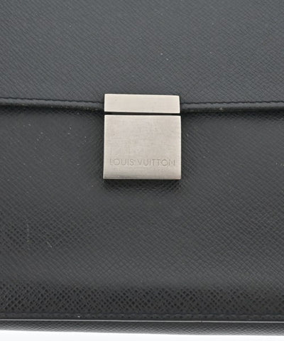 LOUIS VUITTON Clutches