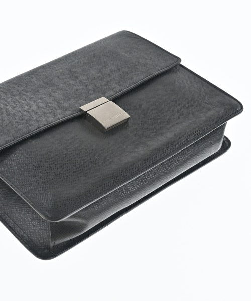 LOUIS VUITTON Clutches