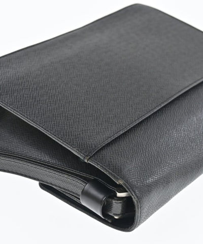 LOUIS VUITTON Clutches