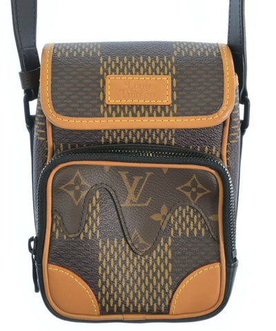 LOUIS VUITTON Shoulder bags